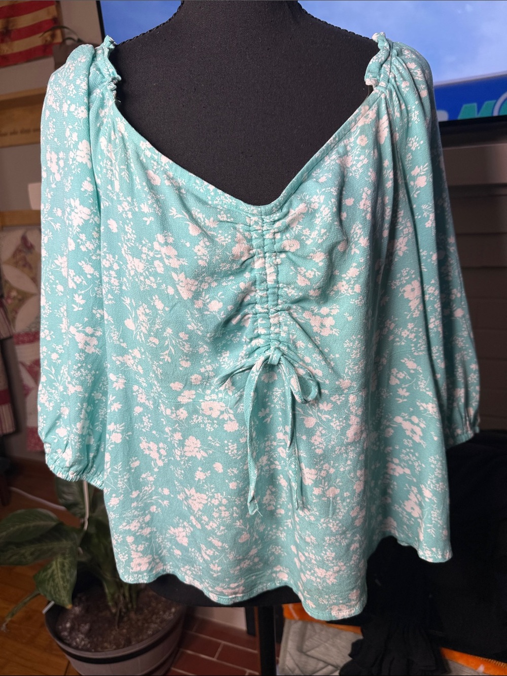 No Boundaries Aqua Floral Tie-Front Peasant Tunic